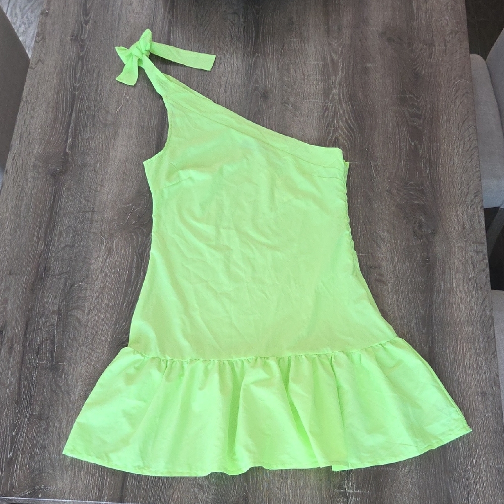 NEW! CBR Bright Neon Green One-Shoulder Dropped Waist Ruffle Dress Small